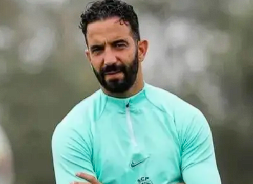 《镜报》深度剖析:阿莫林与卡里克执教对比下的曼联风云