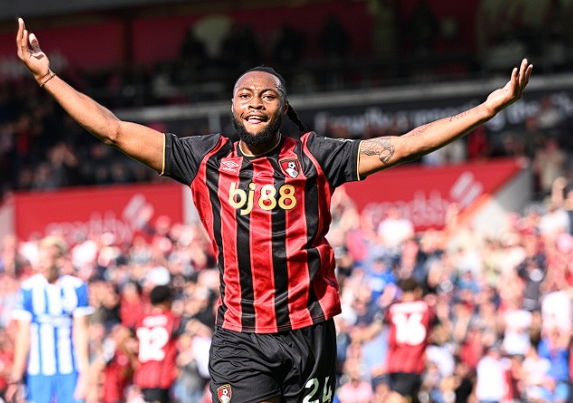 塞梅尼奥畅谈曼城经历:竞争、抉择与憧憬