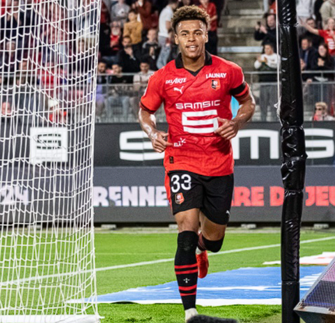 巴黎晋级欧冠16强，杜埃赛后畅谈比赛感悟与前景展望